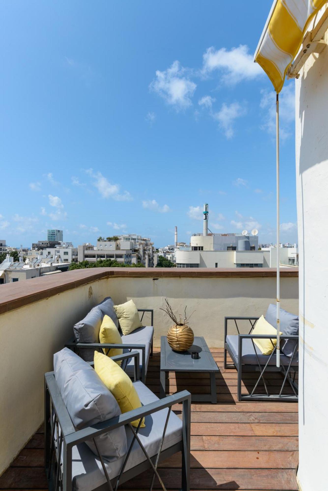 Penthouse With Panoramic View By Feelhome Tel Aviv Exterior photo
