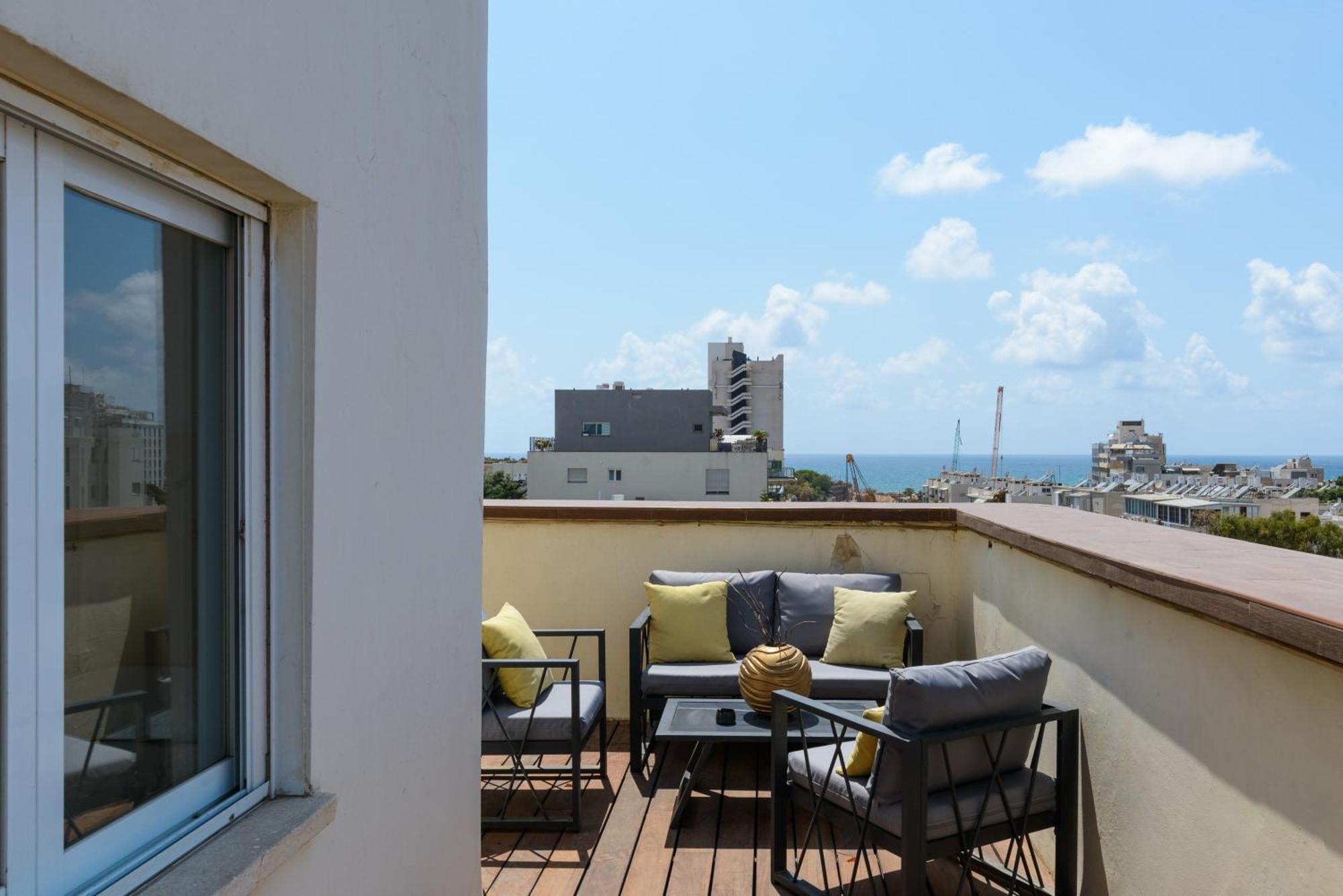 Penthouse With Panoramic View By Feelhome Tel Aviv Exterior photo